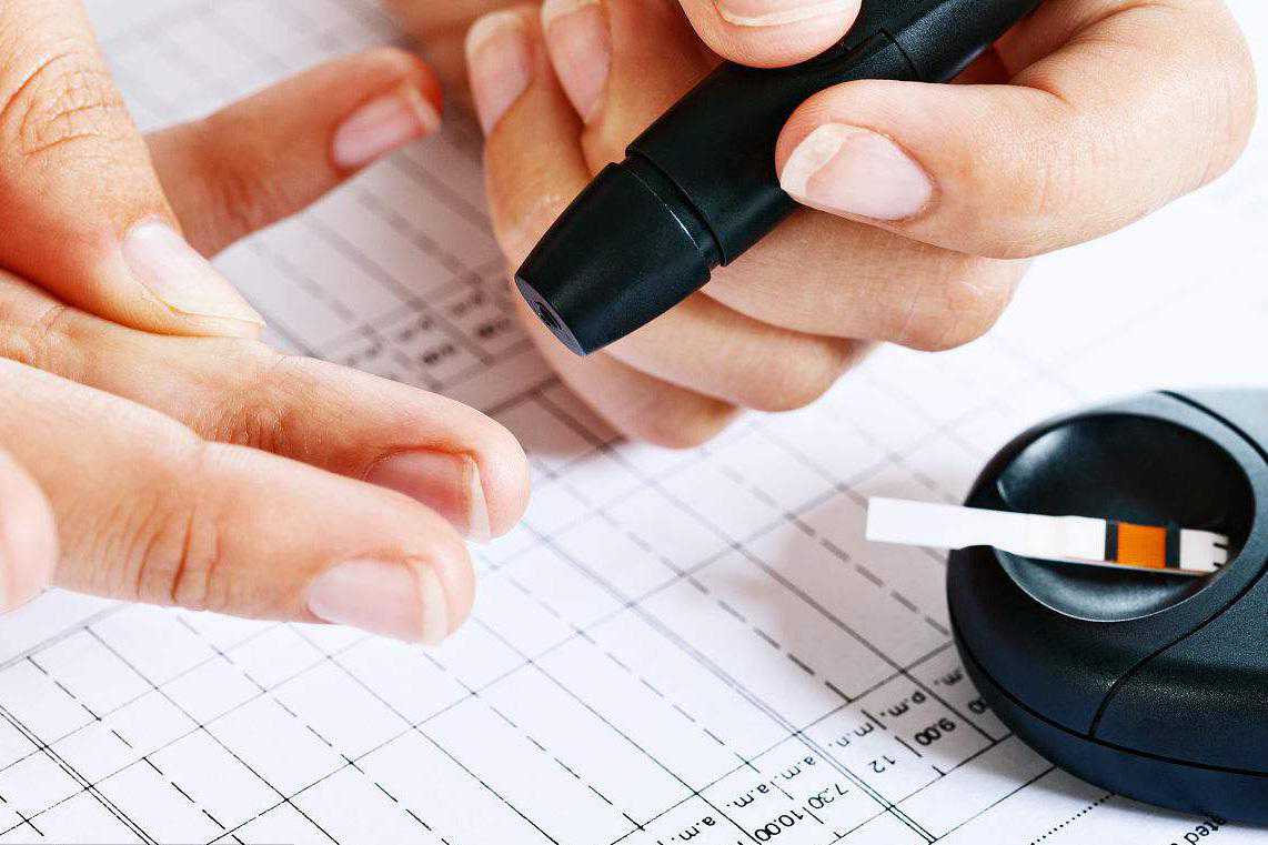 试管期间反反复复在抽血，到底是检查什么？