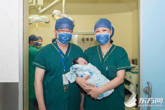 多囊肾病家庭诞下健康"试管宝宝" 长征医院创"世界第一"