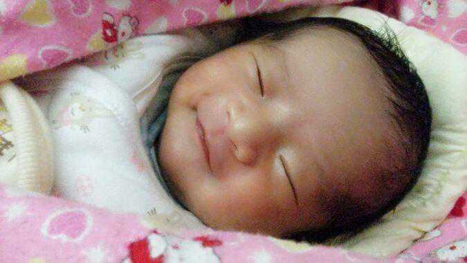 女翻男的宝宝22天了，顺产，分享孕期症状