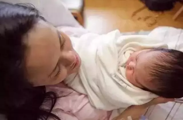 顺产7.6斤男宝，孕期肚型症状分享！孕妈妈们接男宝宝啦！