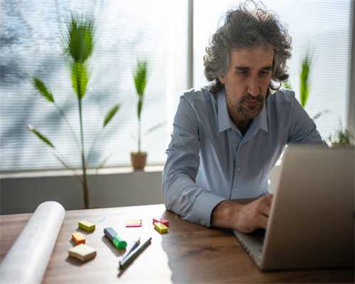 着床会肚脐眼周围疼么